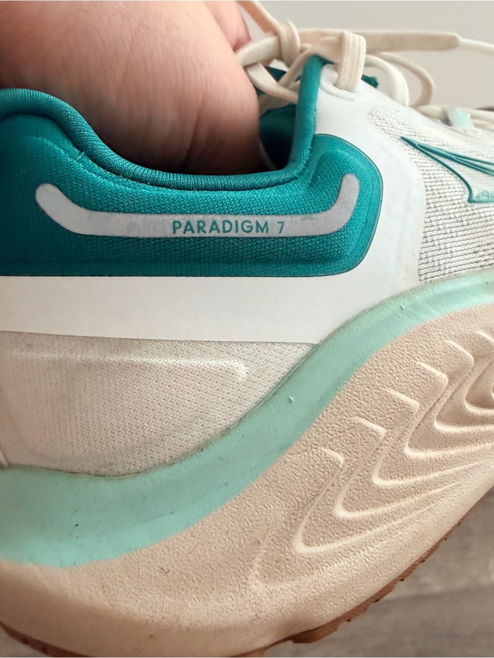 Altra Women's Running Sneakers in Cream and Teal women’s 8.5 - Picture 7 of 10